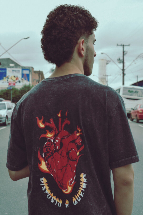 CAMISETA DISPOSTO A QUEIMAR - Image 2